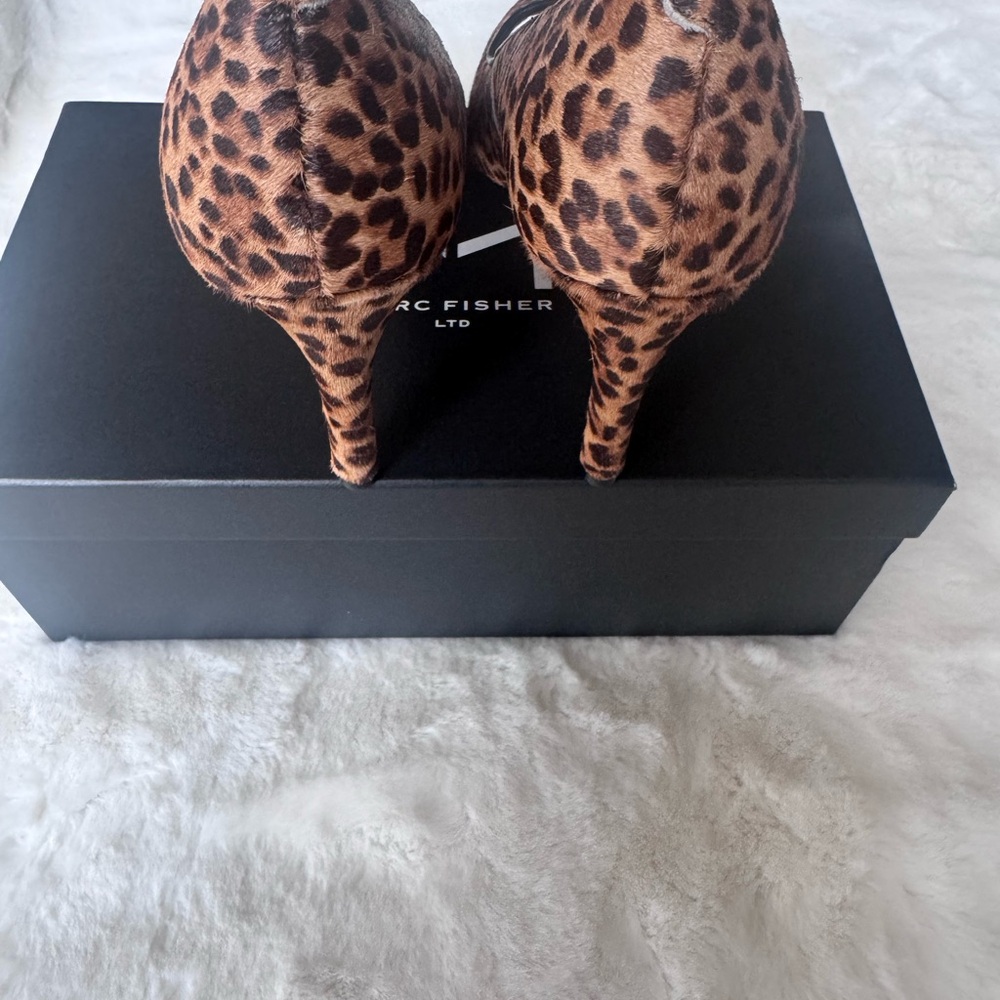 Marc Fisher Genni Leopard Print Women's Heels Size 9 - Picture 4 of 6